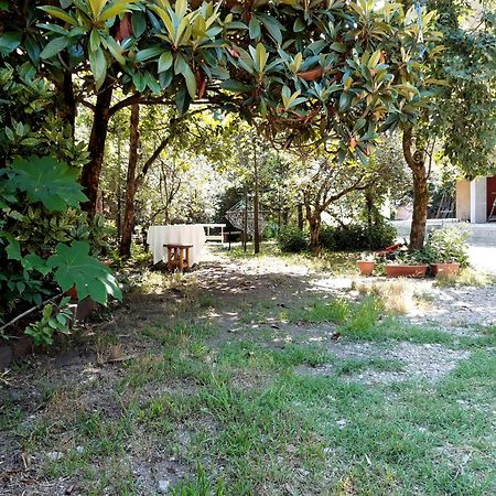 Hotel Str.Agmashenebeli 548 Kobuleti Esterno foto