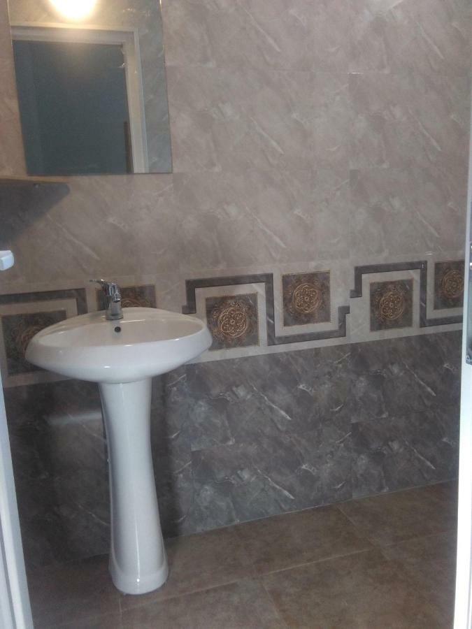 Hotel Str.Agmashenebeli 548 Kobuleti Esterno foto