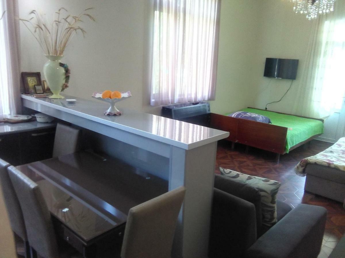 Hotel Str.Agmashenebeli 548 Kobuleti Esterno foto