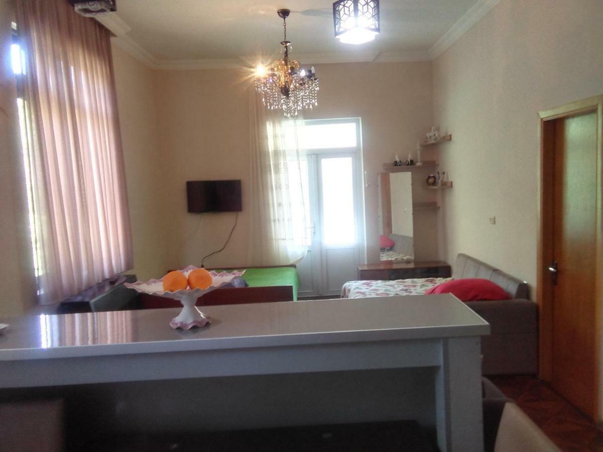 Hotel Str.Agmashenebeli 548 Kobuleti Esterno foto