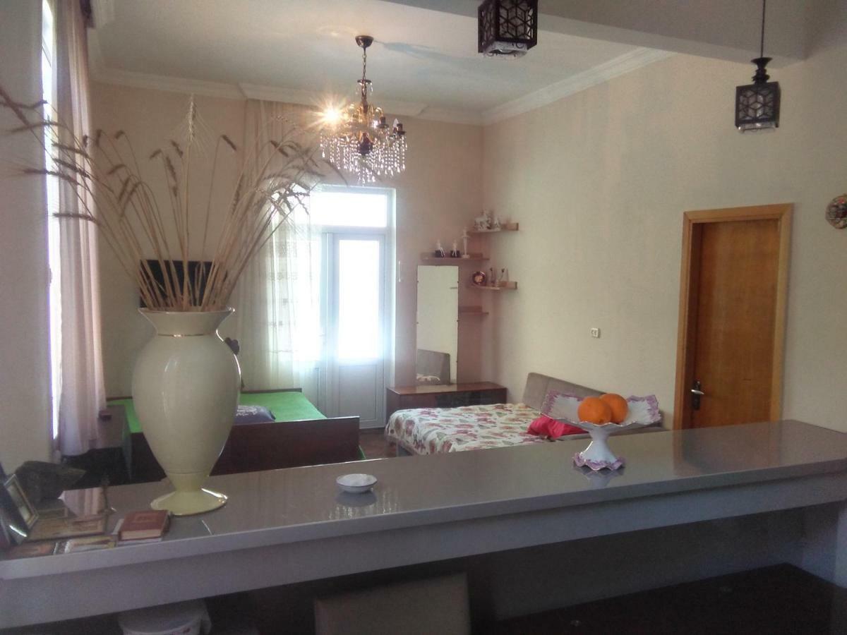 Hotel Str.Agmashenebeli 548 Kobuleti Esterno foto